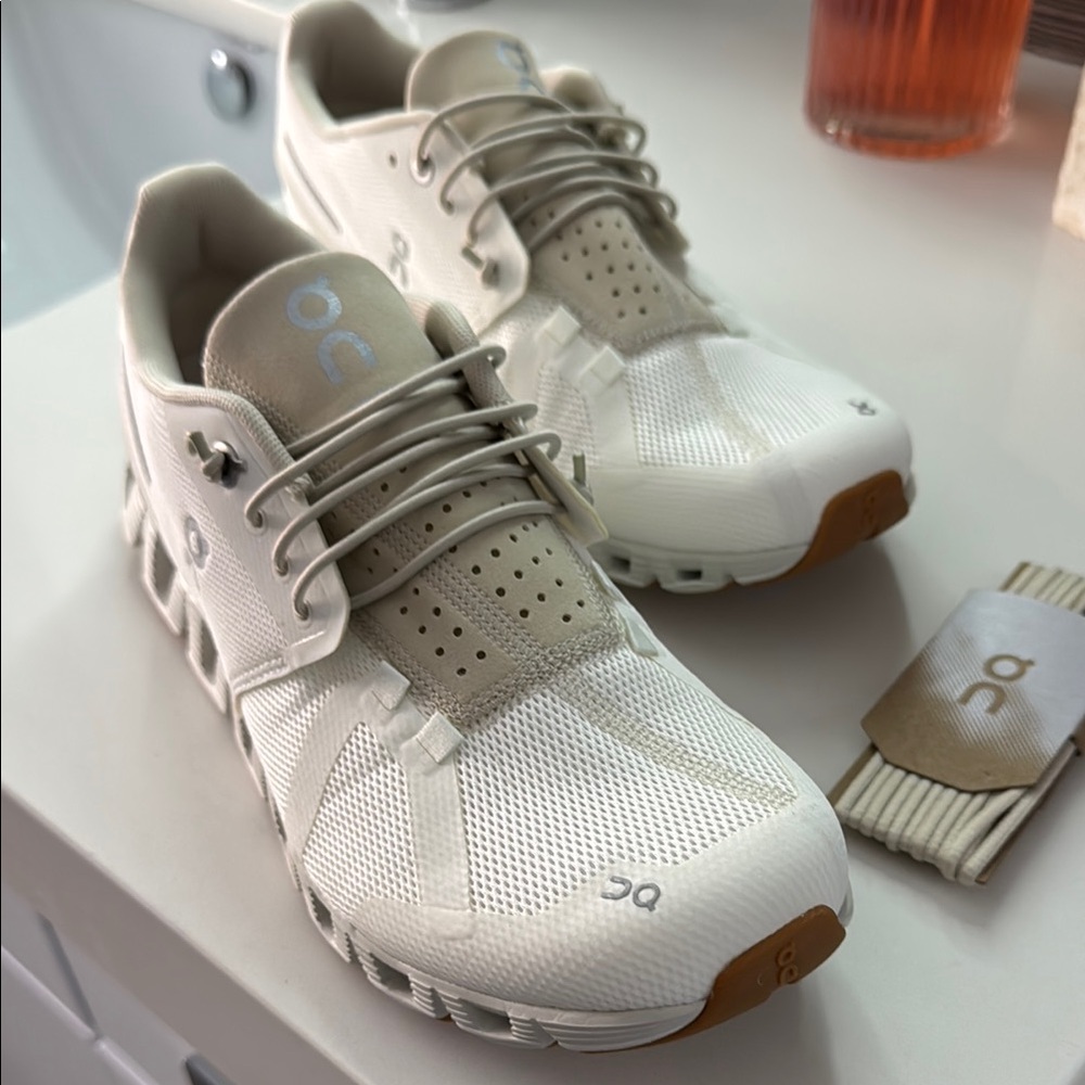 On Running White  Shoes